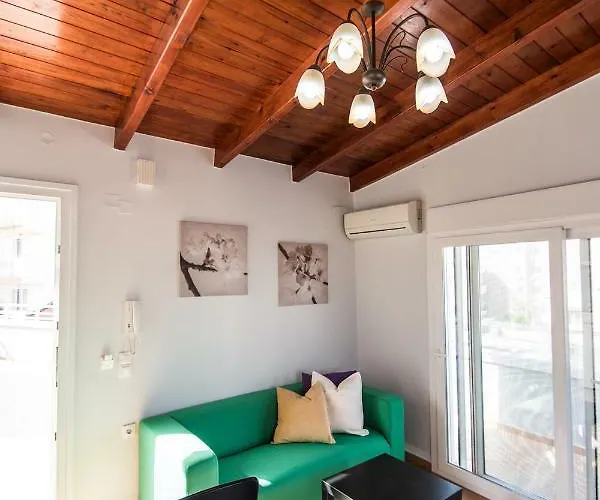 Apartament Mare Civitas *